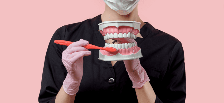 インプラントの日常の歯周ケア